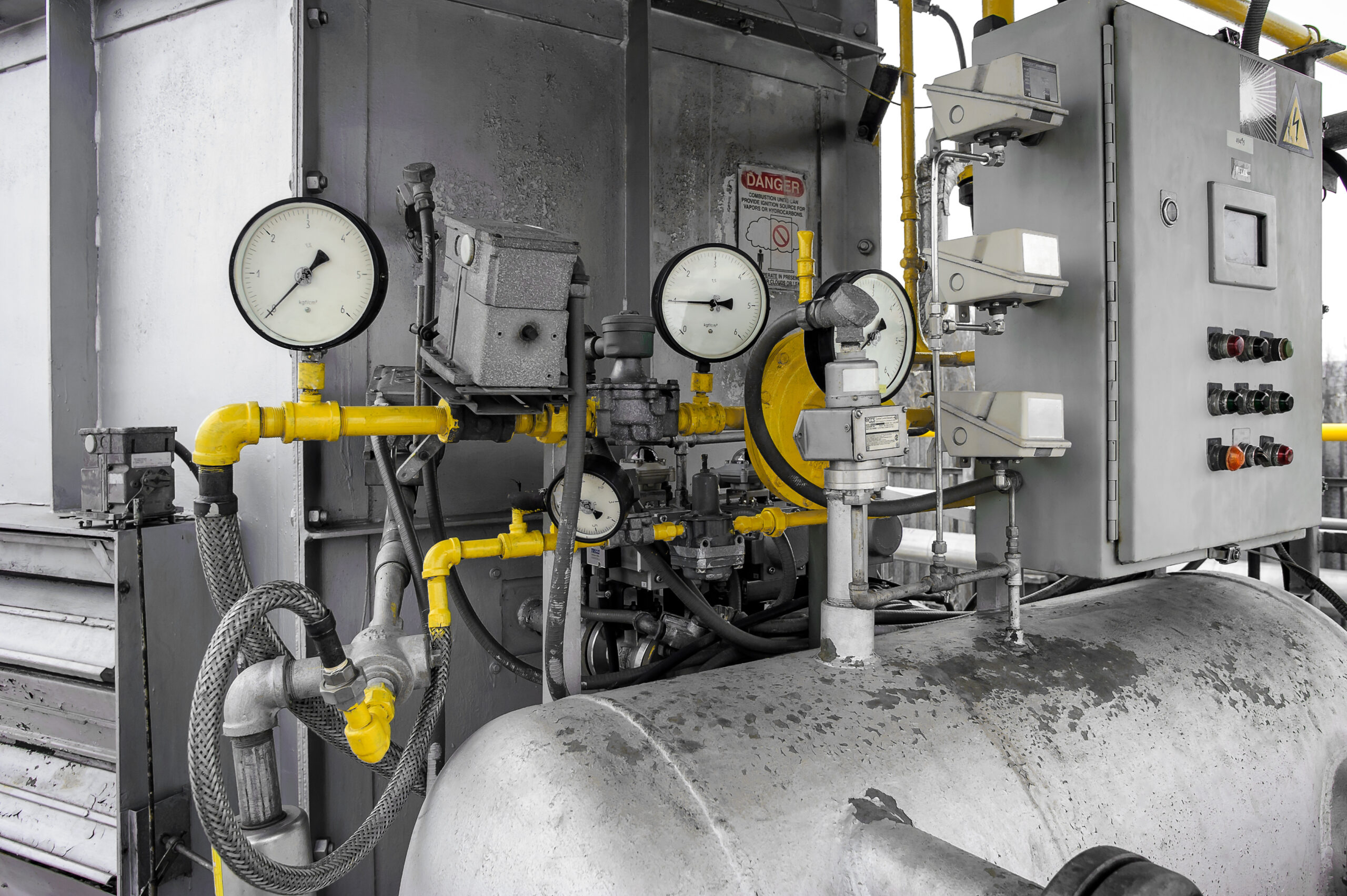 Industrial air compressor
